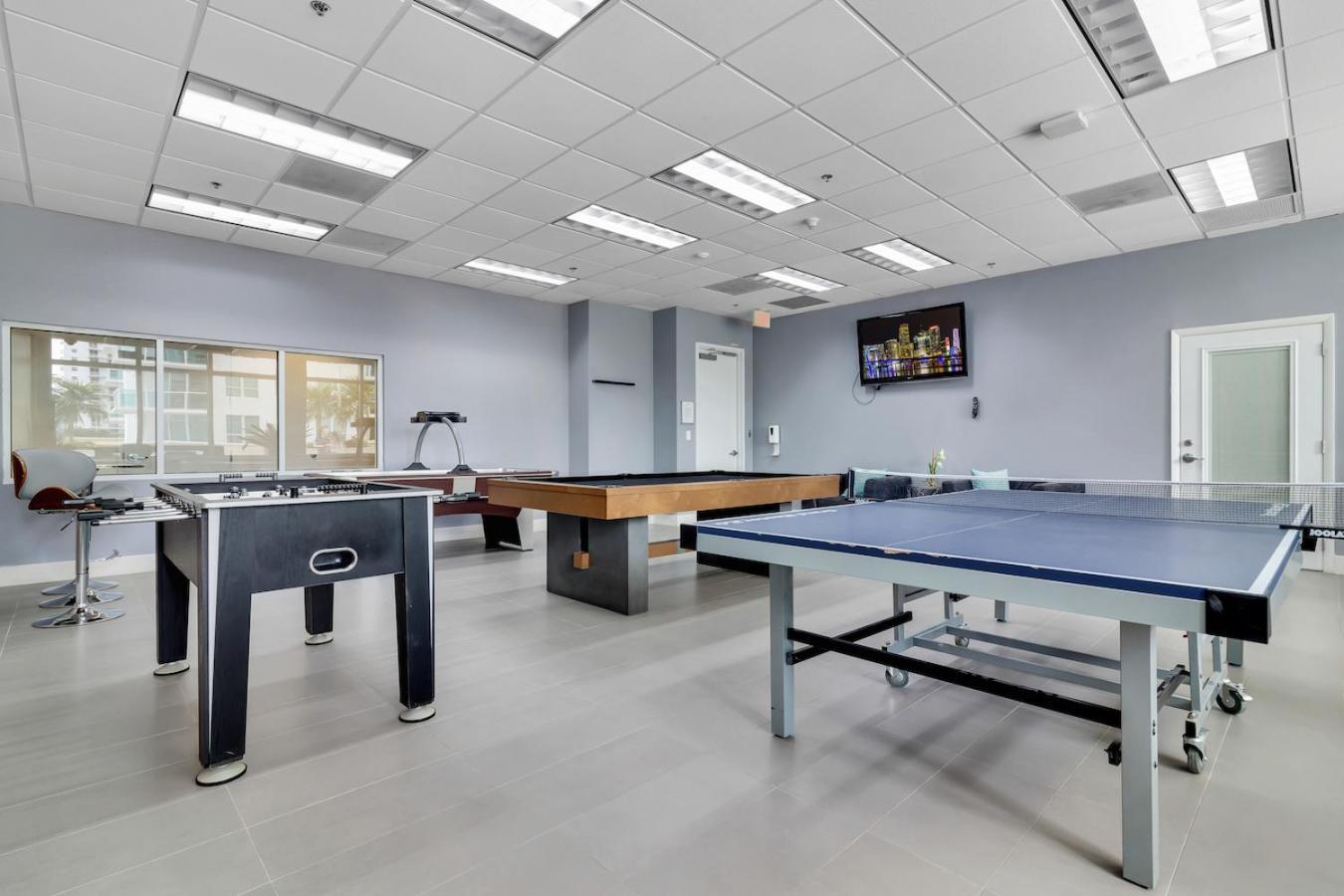 Spacious 2 Bed Unit In Brickell With Free Parking Miami Bagian luar foto